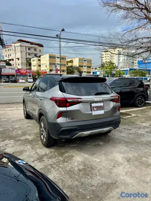 2023 Kia Seltos — foto 6 / 13