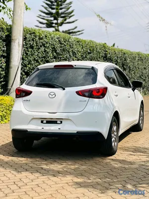 2021 Mazda 2 — foto 6 / 9