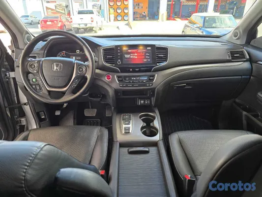 2022 Honda Ridgeline — foto 9 / 18