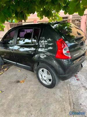 2011 Renault Reanult sandero — foto 3 / 9