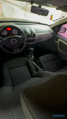 2011 Renault Reanult sandero — foto 8 / 9