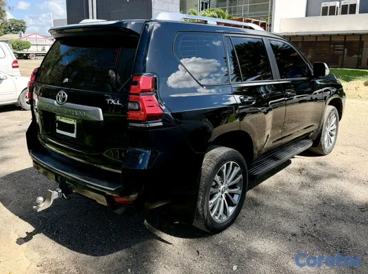 2023 Toyota Land Cruiser Prado — foto 8 / 12