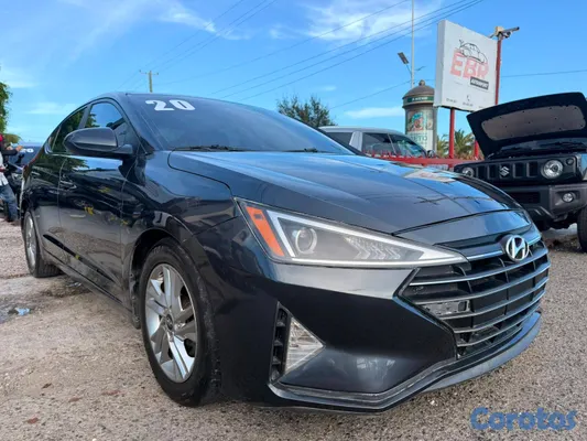 2020 Hyundai Elantra — foto 3 / 8