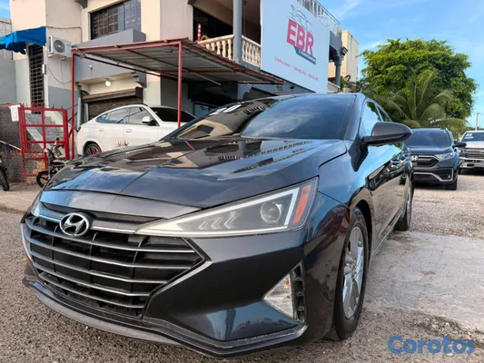 2020 Hyundai Elantra — foto 5 / 8