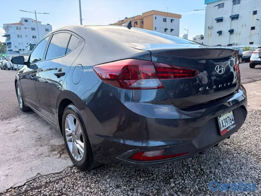 2020 Hyundai Elantra — foto 8 / 8