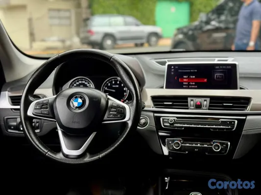 2020 BMW Serie X — foto 9 / 12