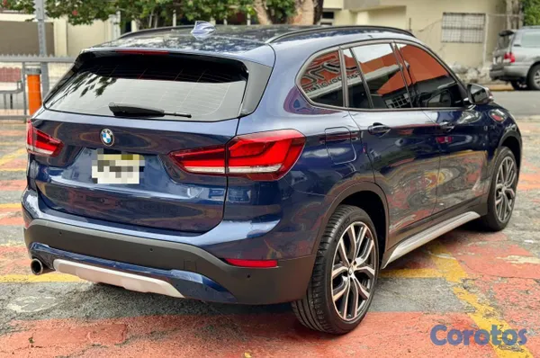 2020 BMW Serie X — foto 10 / 12
