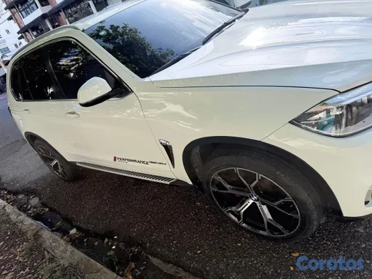 2014 BMW X5 — foto 5 / 9