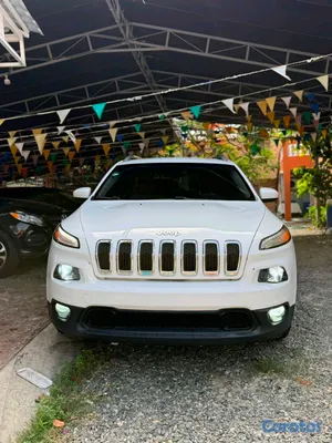 2017 Jeep Cherokee Latitude — foto 13 / 14