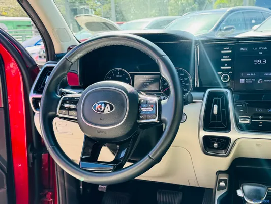 2021 Kia Sorento — foto 8 / 10