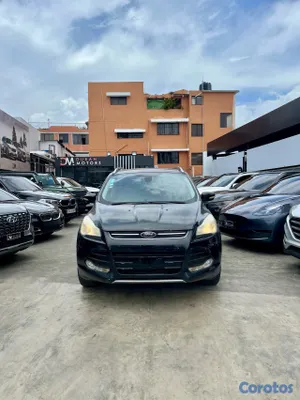 2014 Ford Escape — foto 3 / 10
