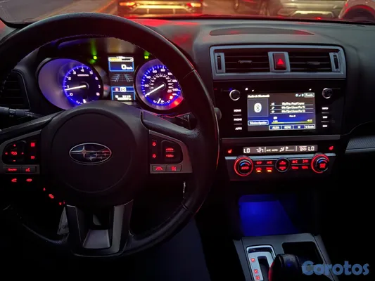 2017 Subaru Legacy — foto 4 / 8