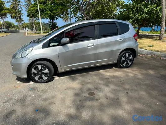 2013 Honda Fit — foto 3 / 8