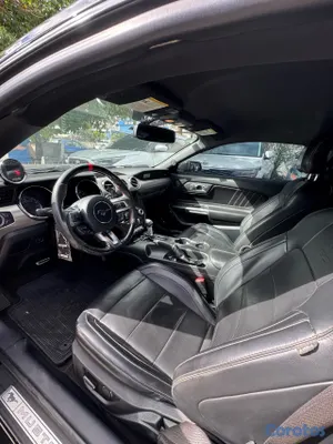 2015 Ford Mustang — foto 9 / 13