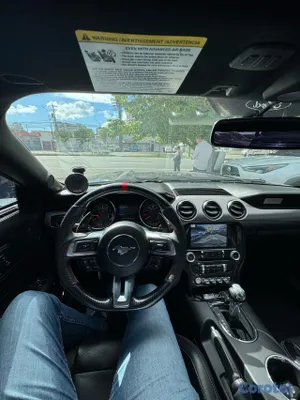 2015 Ford Mustang — foto 10 / 13