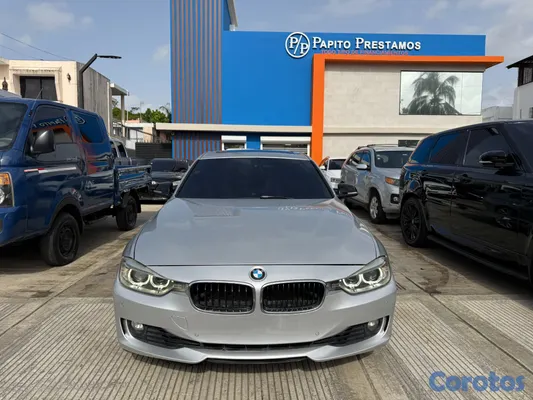 2012 BMW Serie 3 — foto 4 / 11