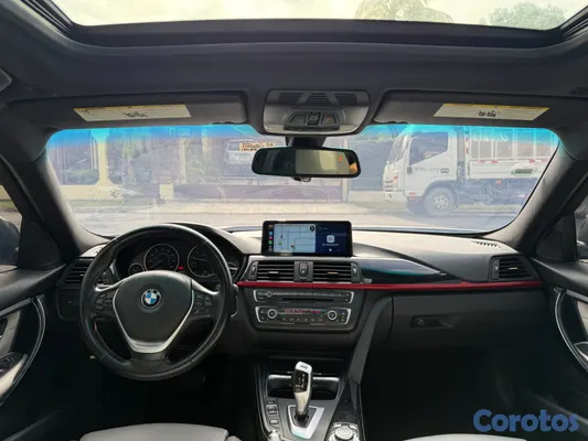 2012 BMW Serie 3 — foto 5 / 11