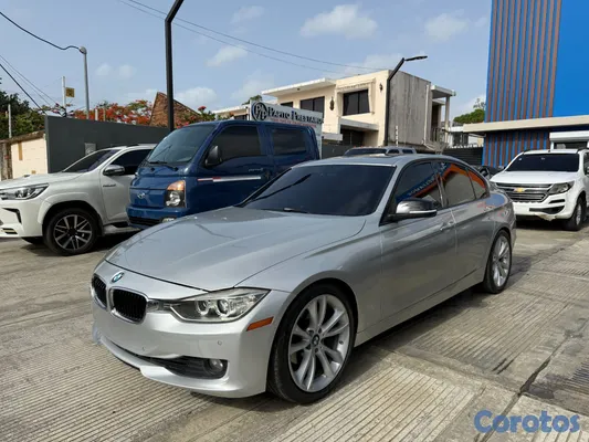 2012 BMW Serie 3 — foto 6 / 11