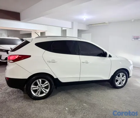 2013 Hyundai Tucson — foto 2 / 12