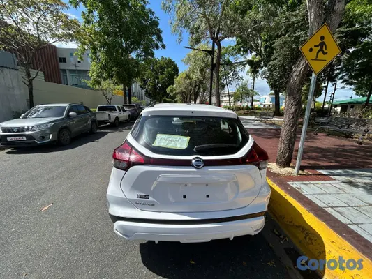 2021 Nissan Kicks