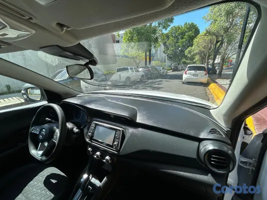 2021 Nissan Kicks — foto 7 / 10