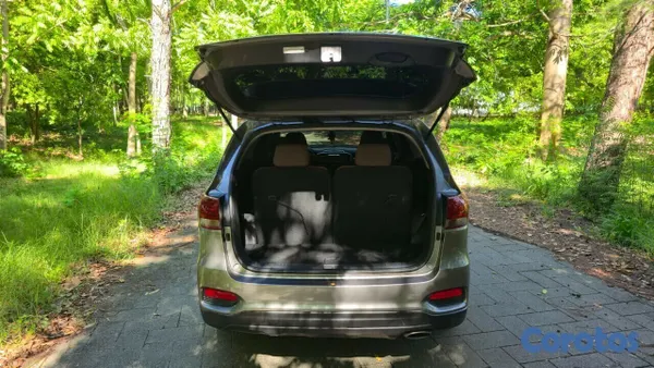 2019 Kia Sorento — foto 2 / 10