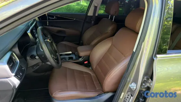 2019 Kia Sorento — foto 7 / 10