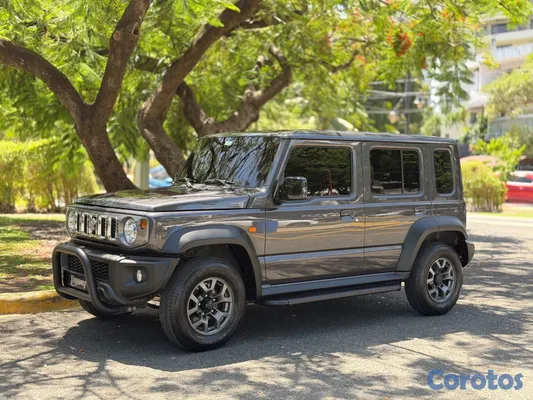 2025 Suzuki Jimny — foto 3 / 13