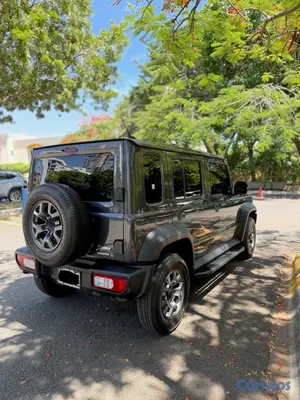 2025 Suzuki Jimny — foto 12 / 13