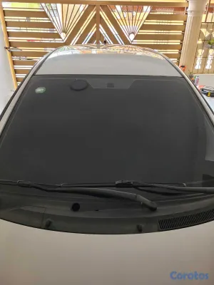 2009 Toyota Vitz — foto 7 / 10