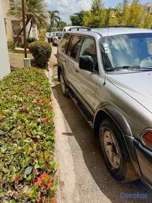 2000 Mitsubishi Montero — foto 4 / 9