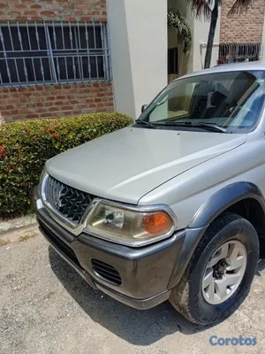 2000 Mitsubishi Montero — foto 5 / 9