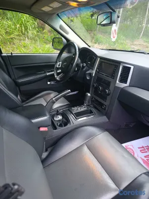 2010 Jeep Grand Cherokee — foto 5 / 10