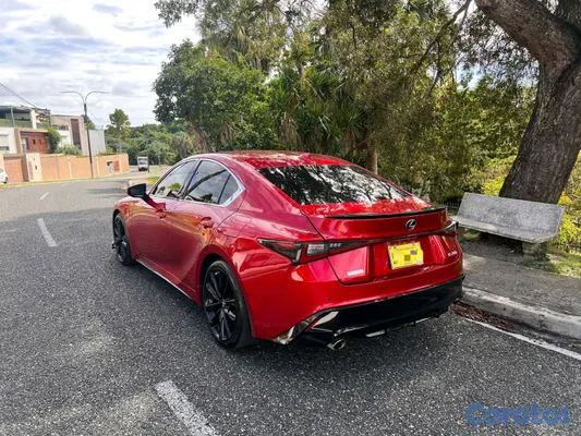2021 Lexus Is — foto 3 / 9