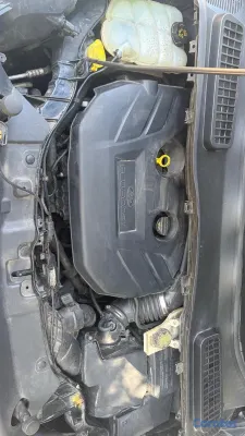 2014 Ford Escape — foto 8 / 9