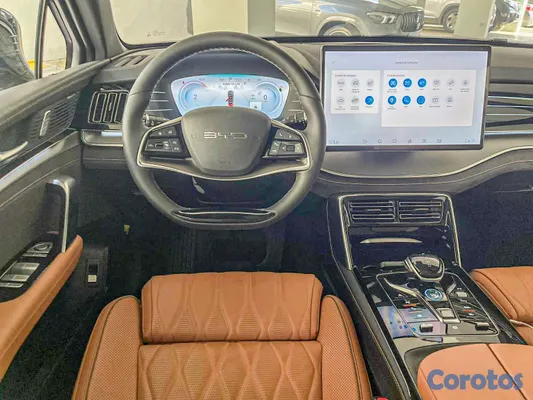 2026 BYD Tang — foto 6 / 13