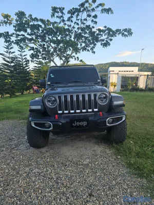 2018 Jeep Sahara — foto 11 / 15