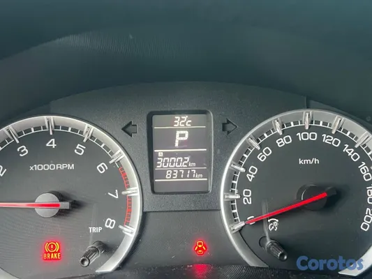 2012 Suzuki Swift — foto 7 / 7