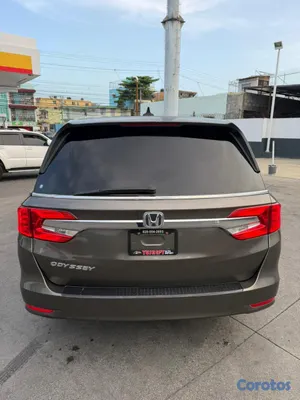 2020 Honda Odyssey — foto 4 / 10