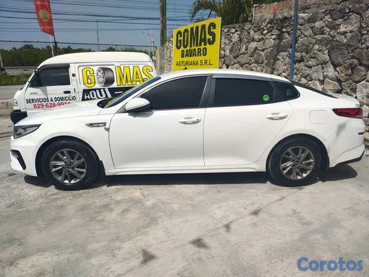 2022 Kia K-5 — foto 2 / 10