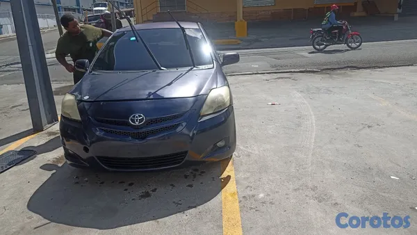 2007 Toyota Yaris — foto 3 / 4
