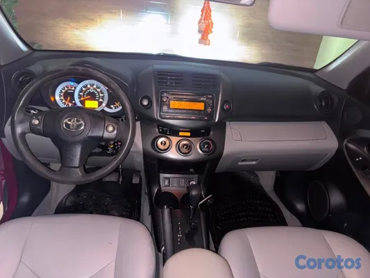 2012 Toyota Rav-4 — foto 14 / 20