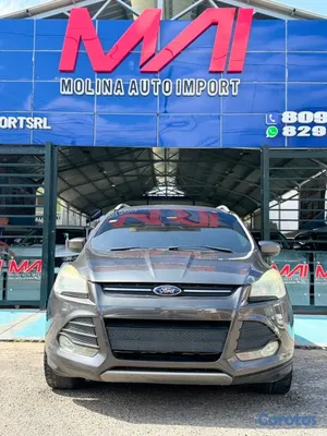2015 Ford Escape — foto 1 / 8