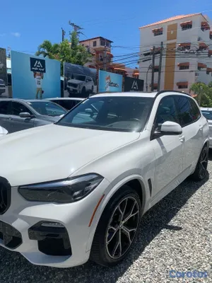 2021 BMW X5 — foto 2 / 3