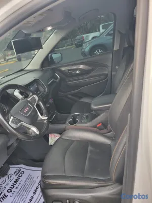 2020 GMC TERRAIN 2020 cleam car fax — foto 8 / 11