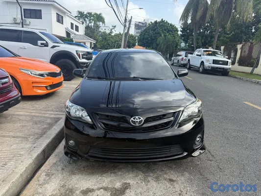 2013 Toyota Corolla — foto 8 / 10