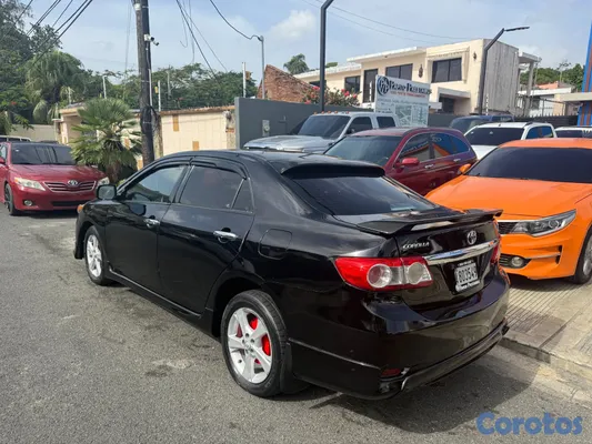 2013 Toyota Corolla — foto 10 / 10