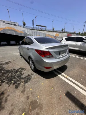 2014 Hyundai Accent — foto 5 / 9