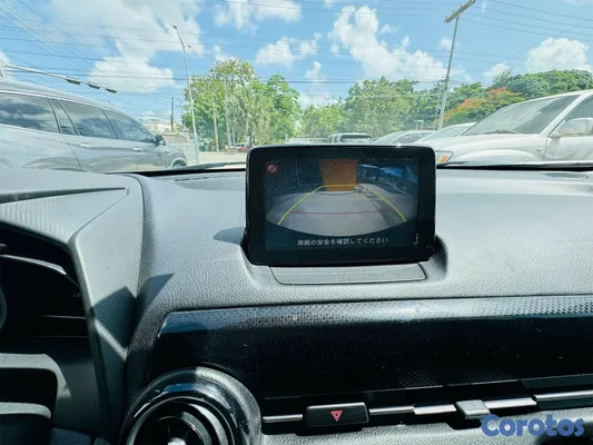 2019 Mazda Demio — foto 3 / 10
