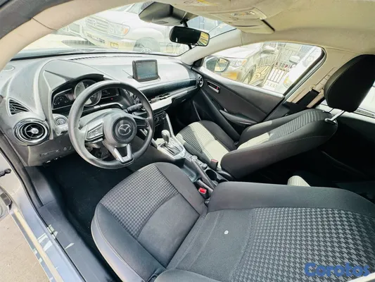 2019 Mazda Demio — foto 8 / 10